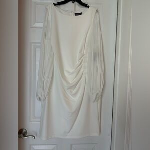 Jessica Howard Off White Long-Sleeve Draped Dress